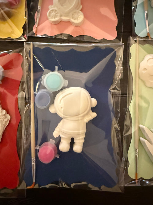 ArtJoy DIY astronaut painting kit with three paints and brush